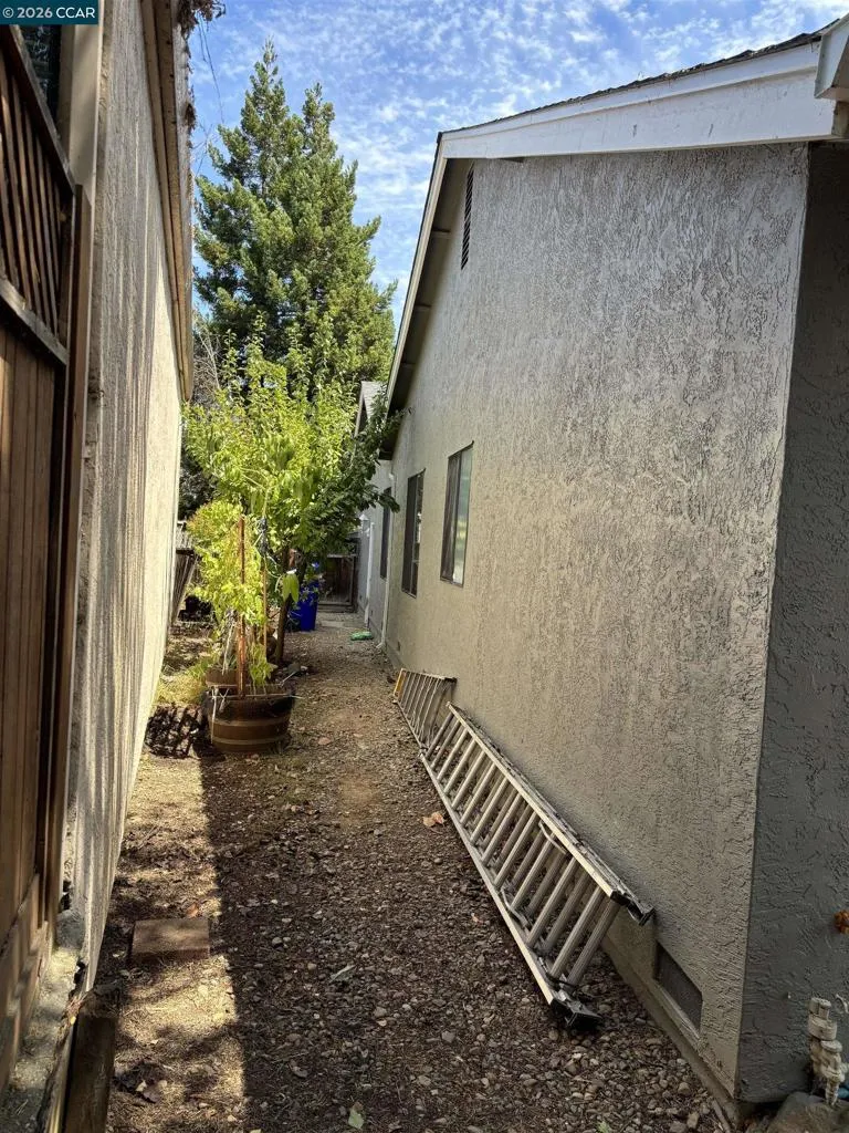 115 Bedford Hercules, CA 94547