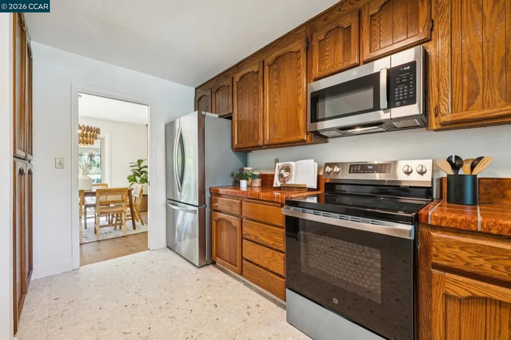 41 Burnham Ct Pleasant Hill, CA 94523