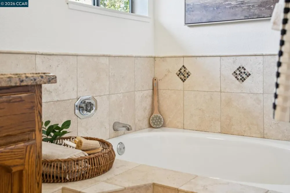 41 Burnham Ct Pleasant Hill, CA 94523