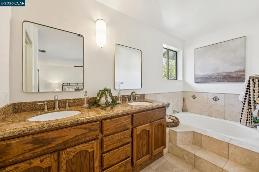 41 Burnham Ct Pleasant Hill, CA 94523