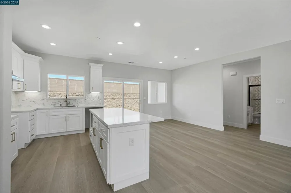 2102 Paige Ct Pittsburg, CA 94565