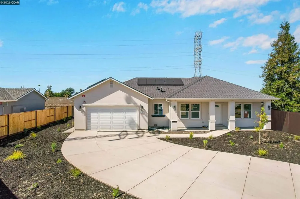 2102 Paige Ct Pittsburg, CA 94565