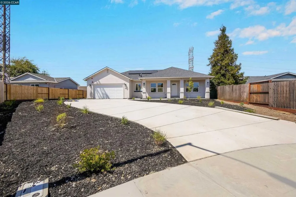 2102 Paige Ct Pittsburg, CA 94565