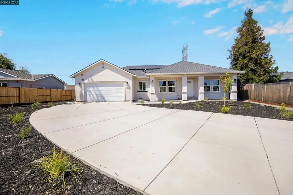 2102 Paige Ct Pittsburg, CA 94565