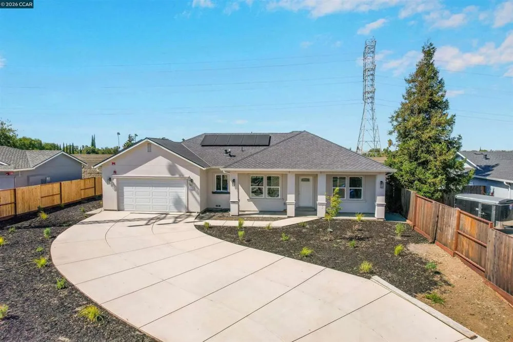 2102 Paige Ct Pittsburg, CA 94565