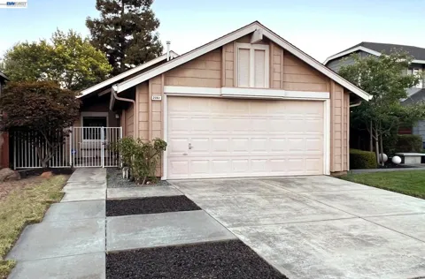 2061 Eilene Dr