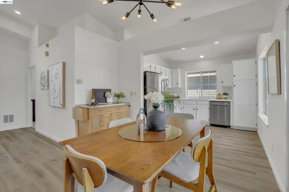 5521 Crimson Cir Fremont, CA 94538