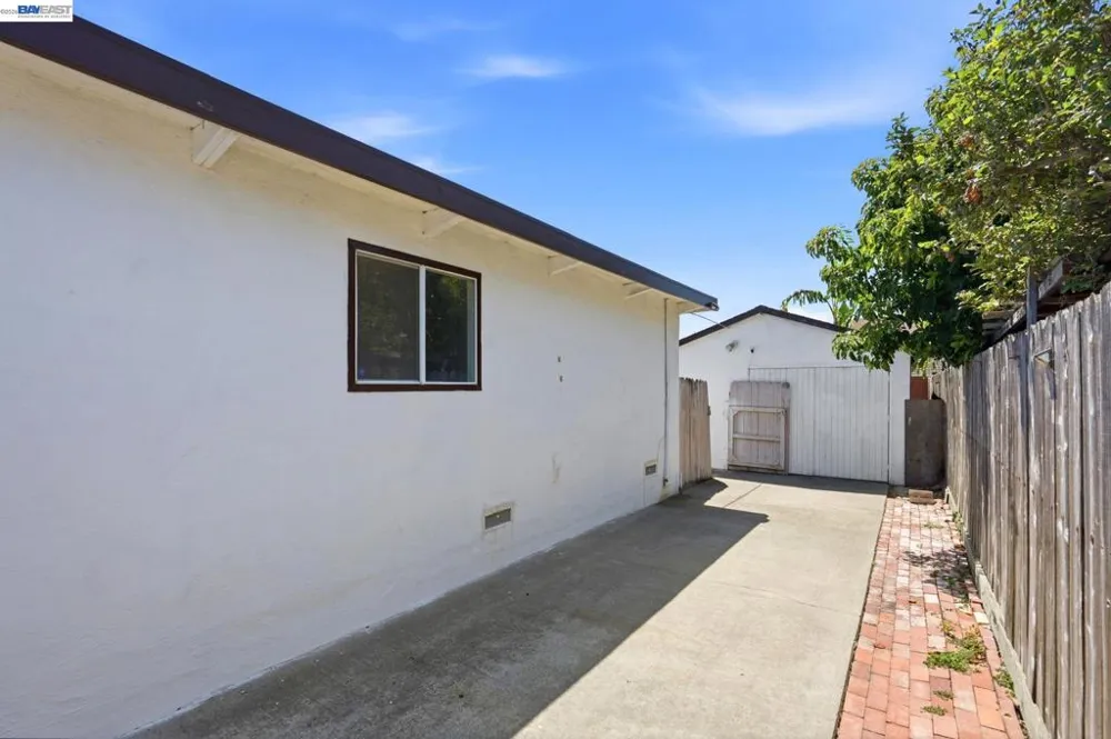 1210 Trenton Blvd San Pablo, CA 94806