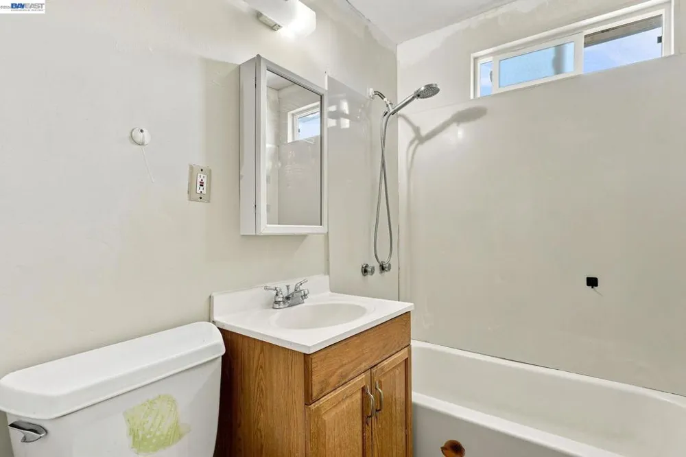 1210 Trenton Blvd San Pablo, CA 94806
