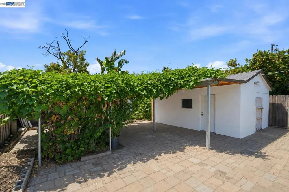 1210 Trenton Blvd San Pablo, CA 94806