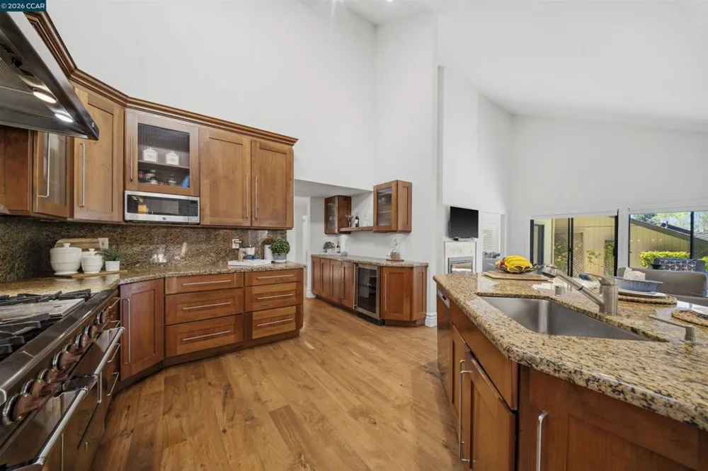 951 Redwood Dr Danville, CA 94506