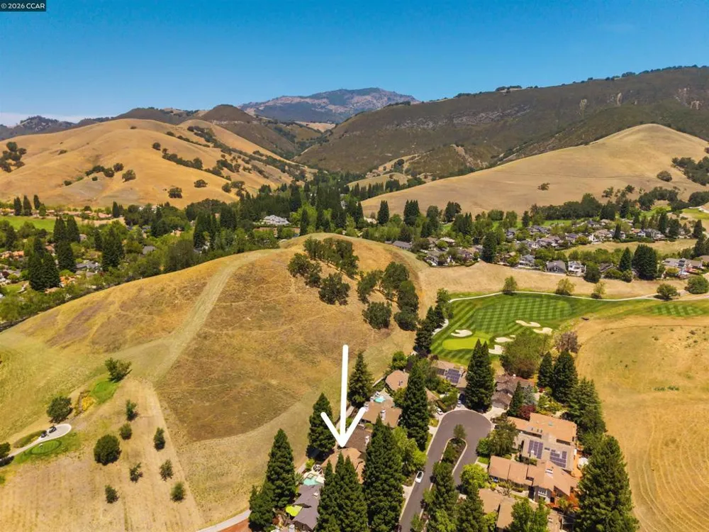 951 Redwood Dr Danville, CA 94506