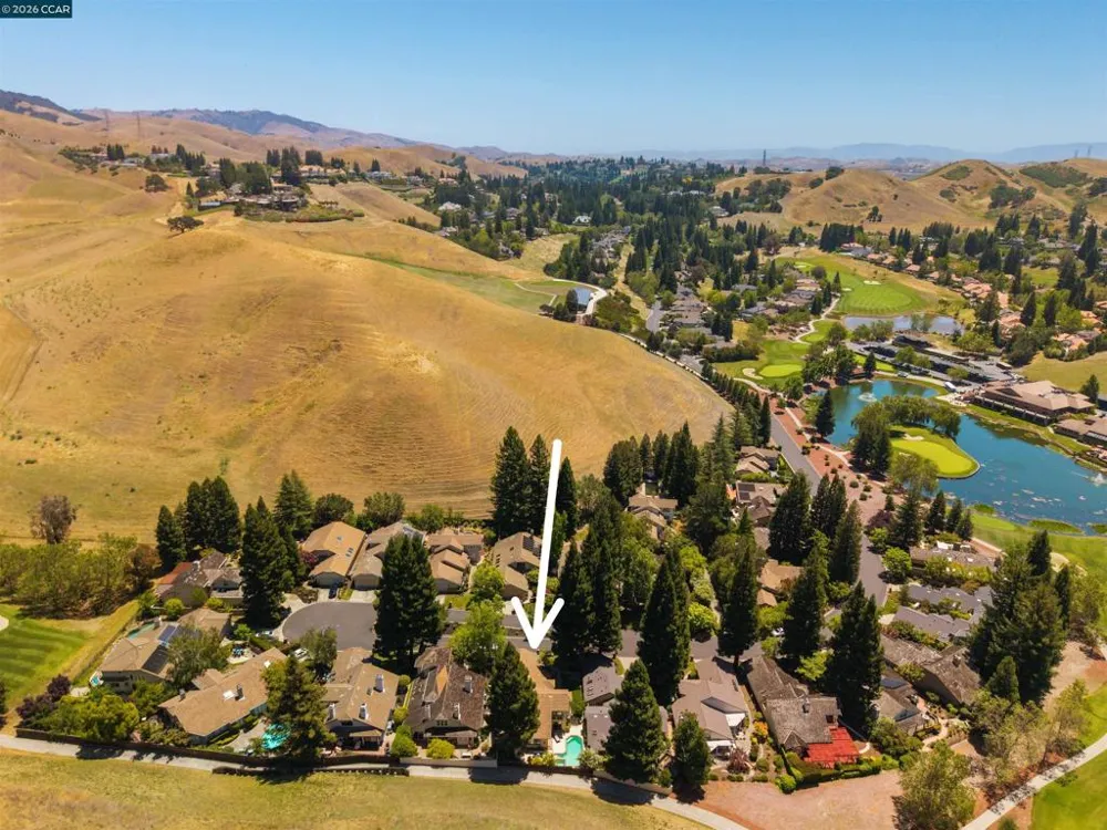 951 Redwood Dr Danville, CA 94506