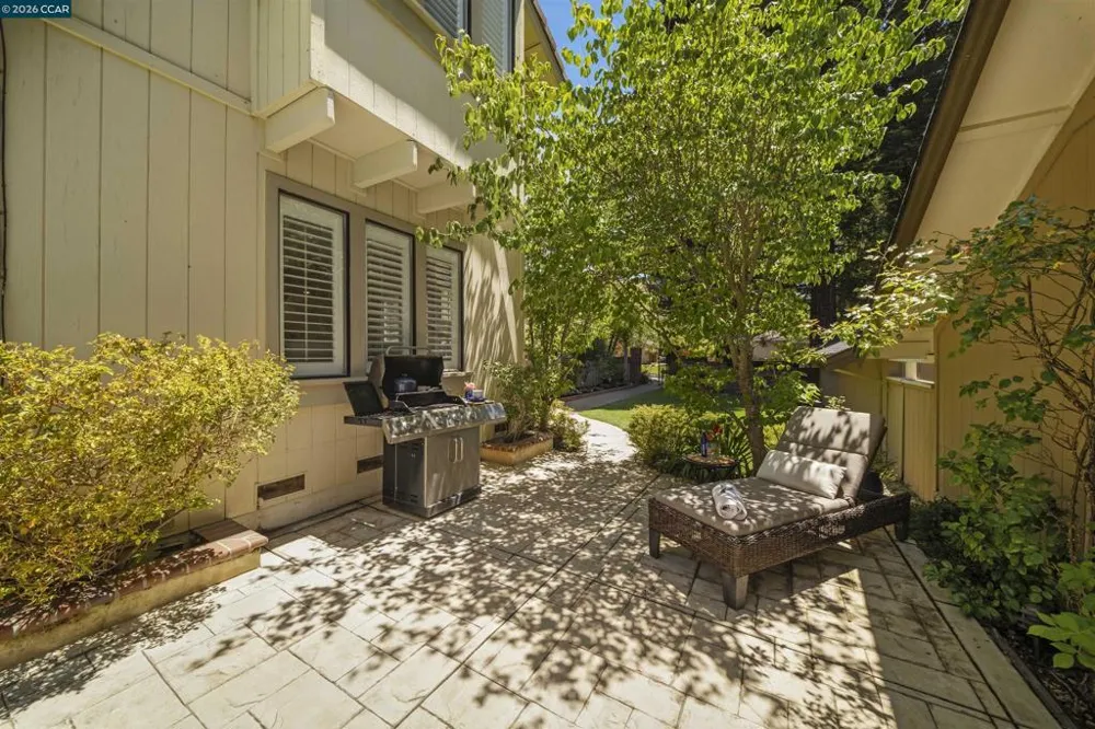 951 Redwood Dr Danville, CA 94506