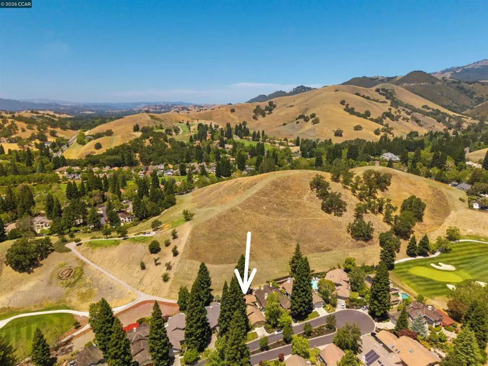 951 Redwood Dr Danville, CA 94506