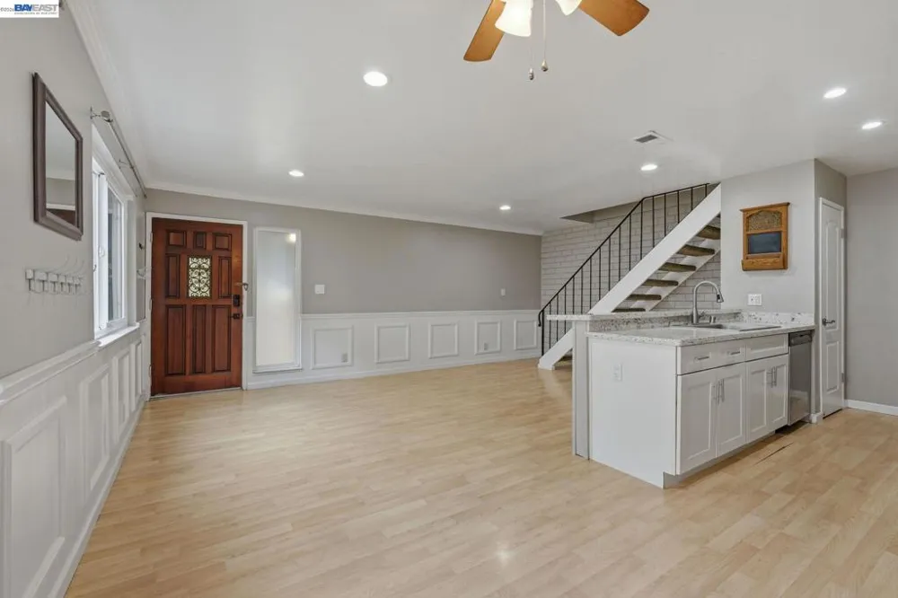 8185 Arroyo Dr #3 Pleasanton, CA 94588