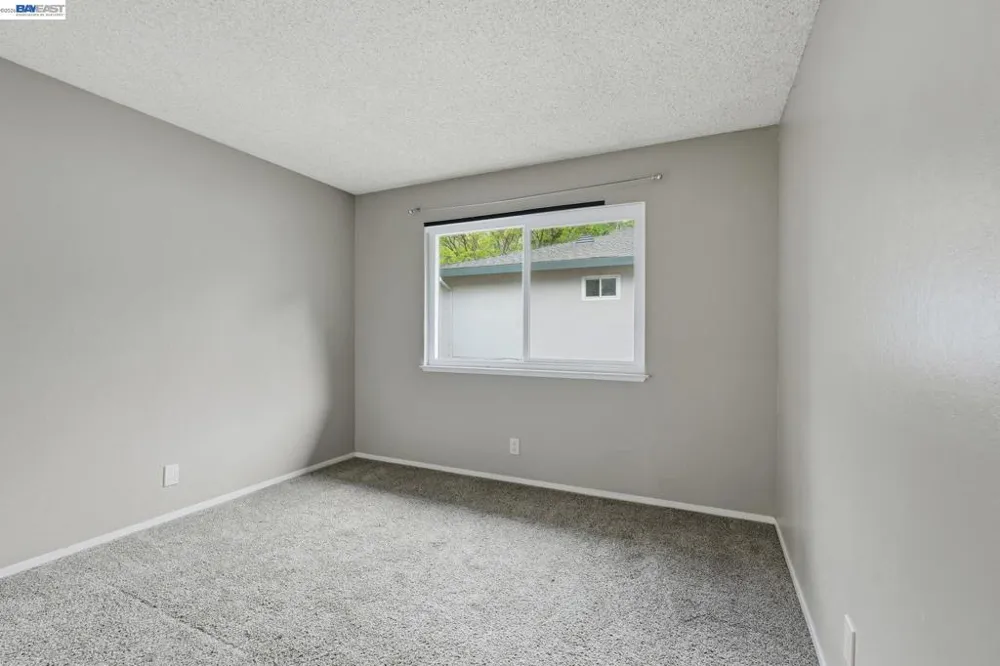 8185 Arroyo Dr #3 Pleasanton, CA 94588