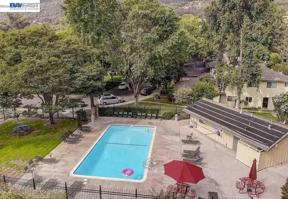 8185 Arroyo Dr #3 Pleasanton, CA 94588