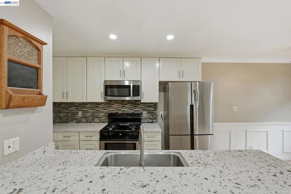 8185 Arroyo Dr #3 Pleasanton, CA 94588