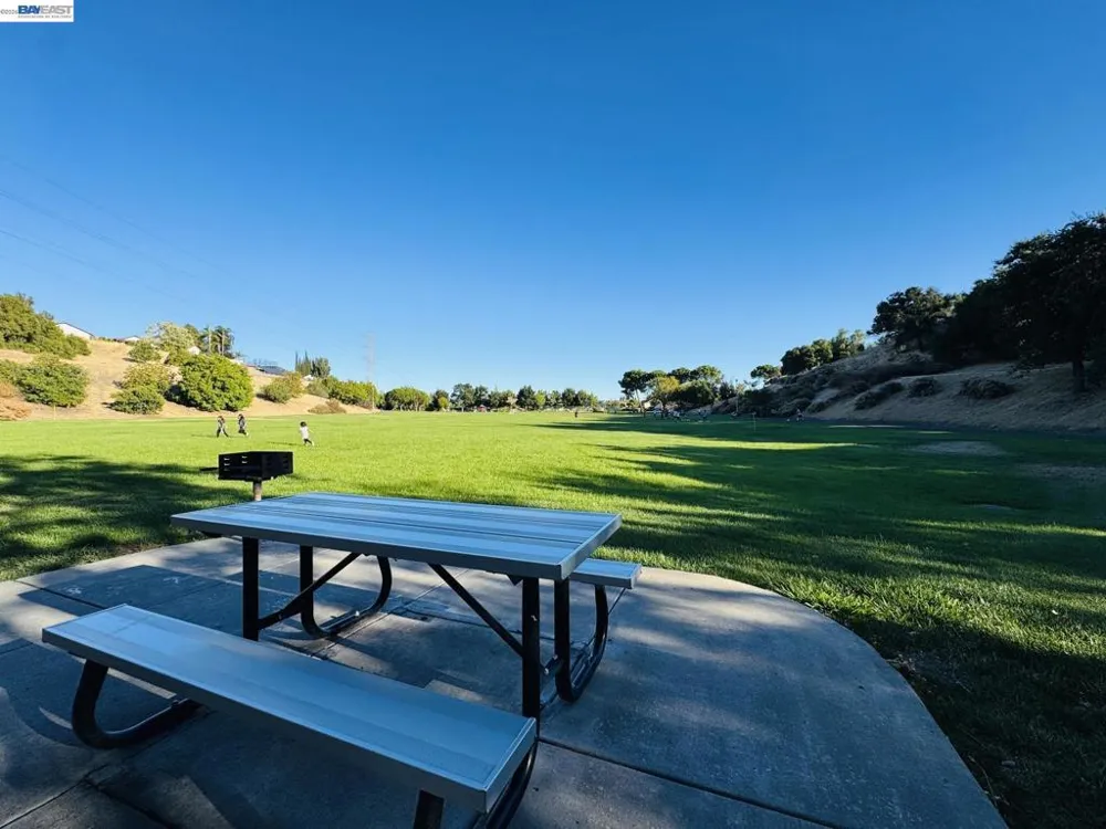 2600 Yorkshire Dr Antioch, CA 94531