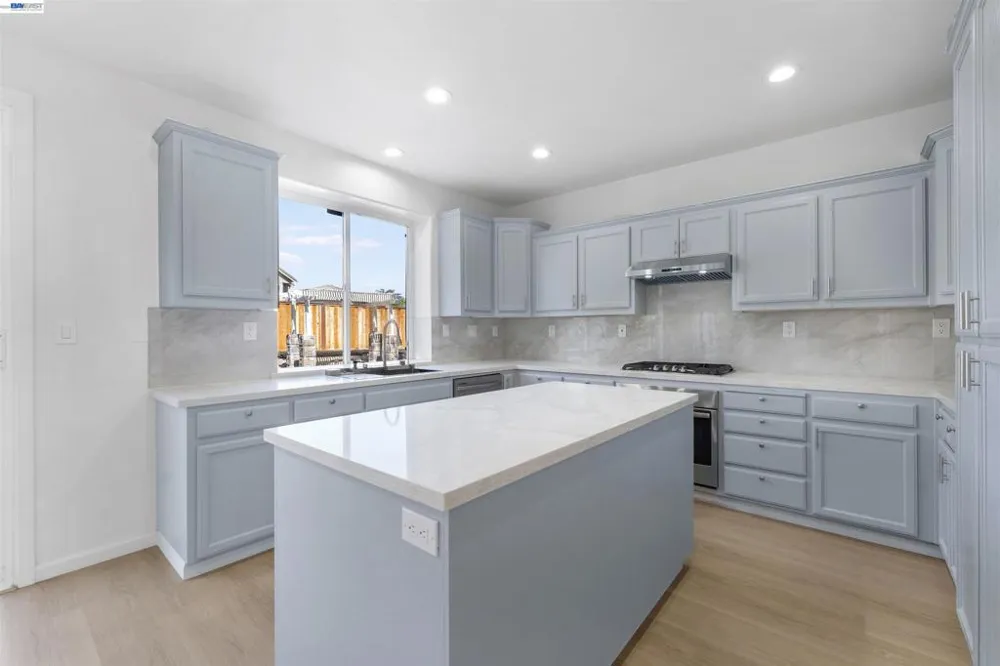2600 Yorkshire Dr Antioch, CA 94531