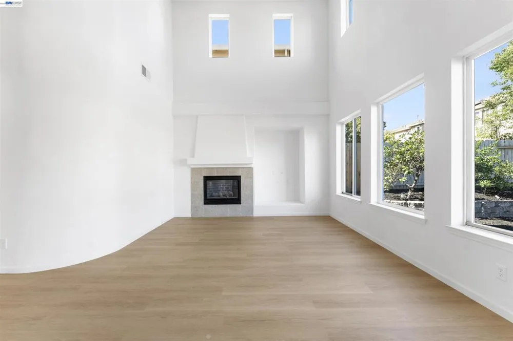 2600 Yorkshire Dr Antioch, CA 94531