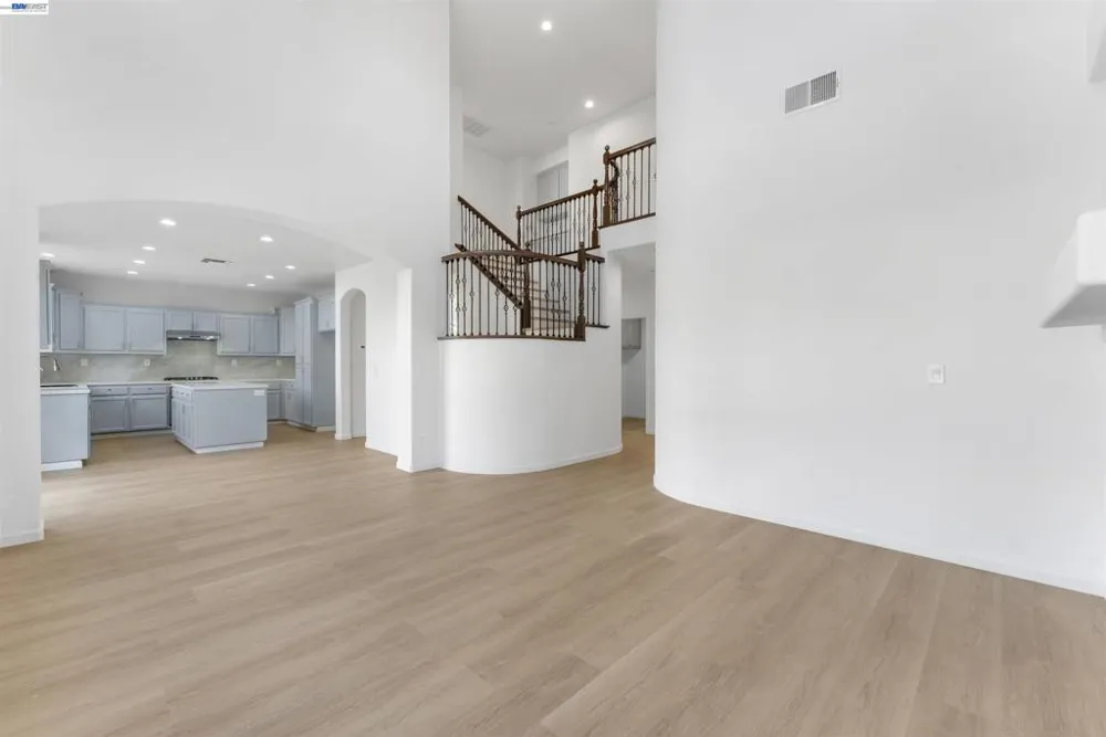 2600 Yorkshire Dr Antioch, CA 94531