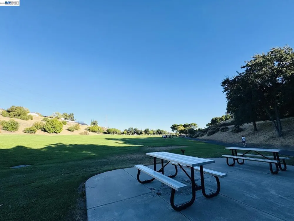 2600 Yorkshire Dr Antioch, CA 94531