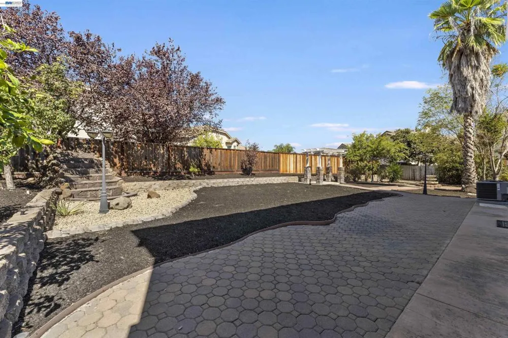 2600 Yorkshire Dr Antioch, CA 94531
