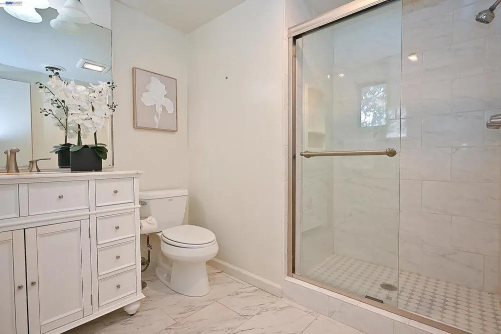 30 Mounds Rd #201 San Mateo, CA 94402