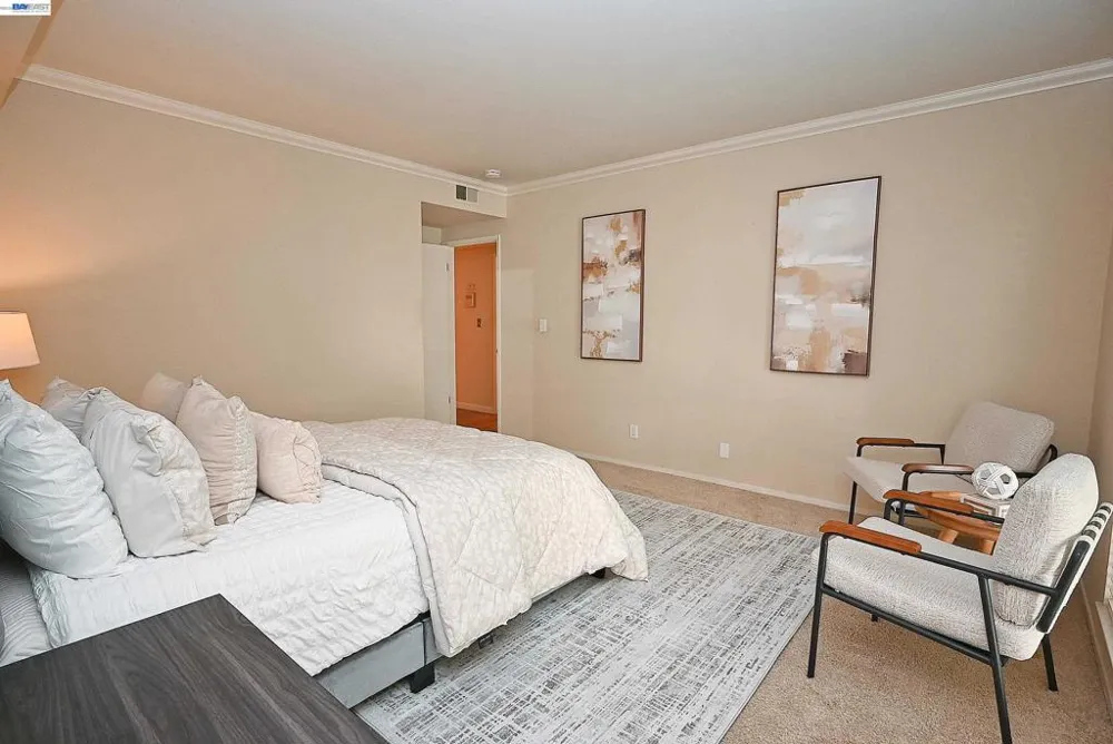 30 Mounds Rd #201 San Mateo, CA 94402