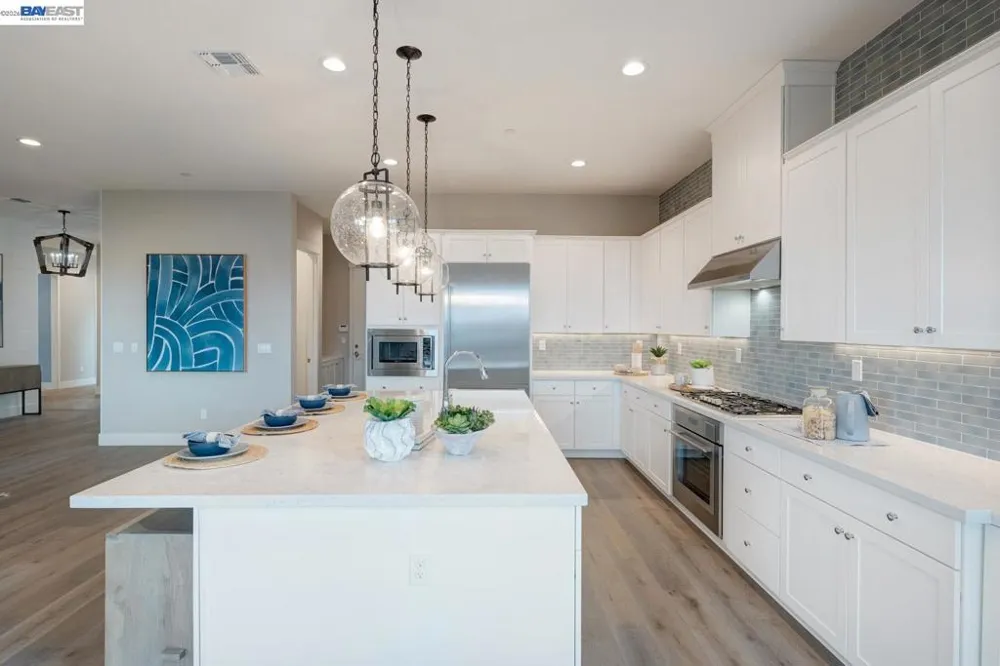1276 Parkcrest Circle Manteca, CA 95336