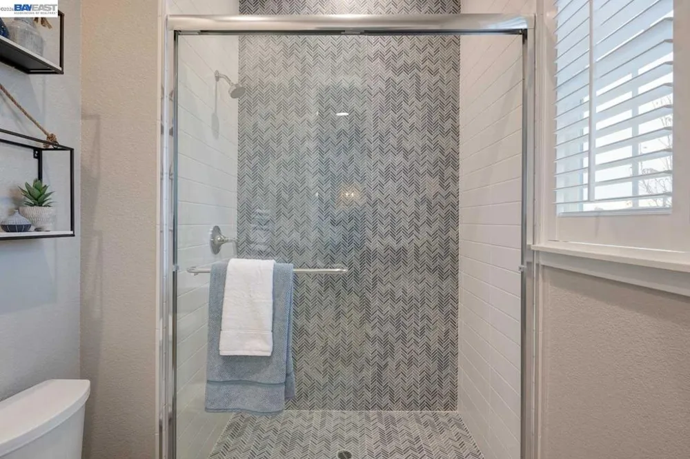 1276 Parkcrest Circle Manteca, CA 95336
