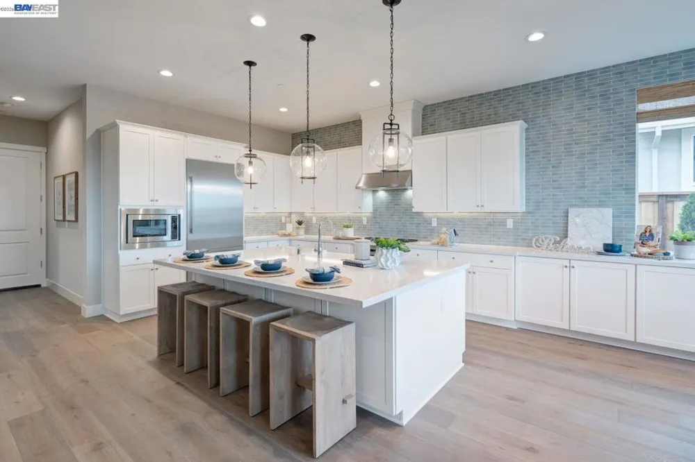 1276 Parkcrest Circle Manteca, CA 95336