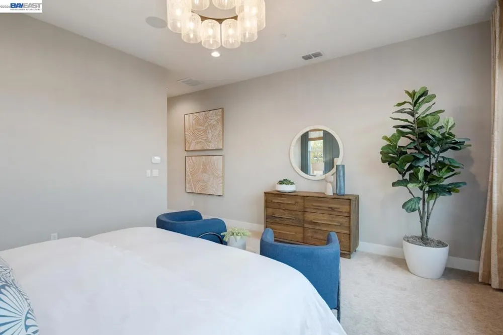 1276 Parkcrest Circle Manteca, CA 95336