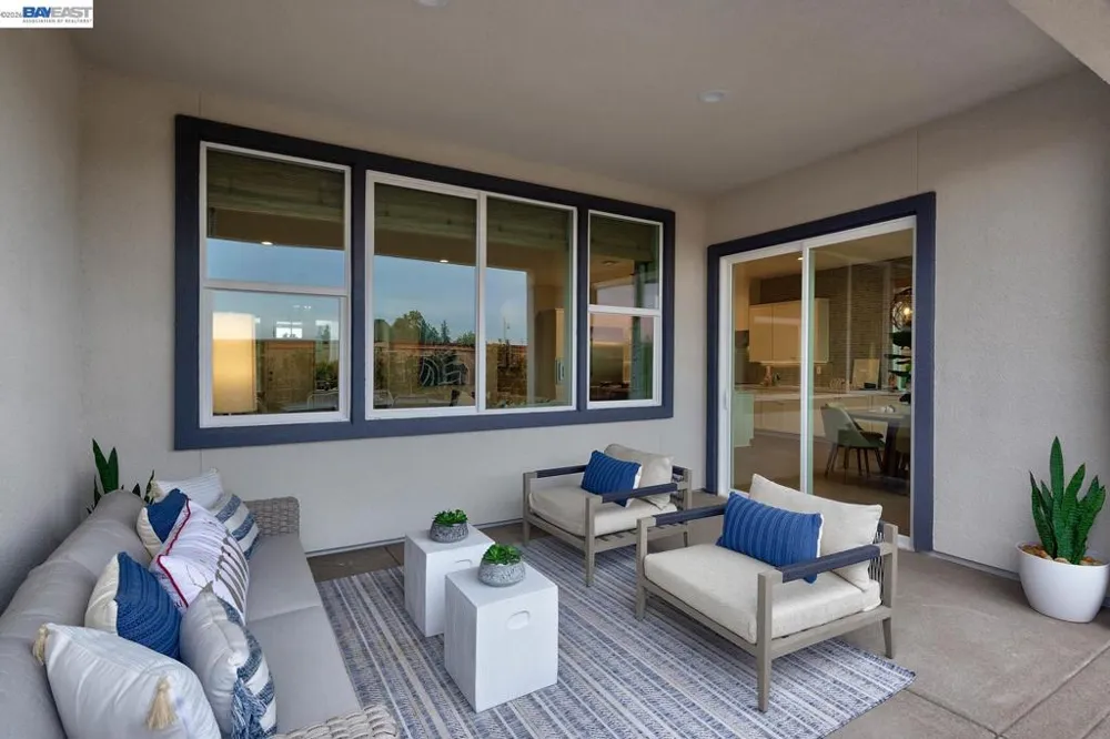 1276 Parkcrest Circle Manteca, CA 95336