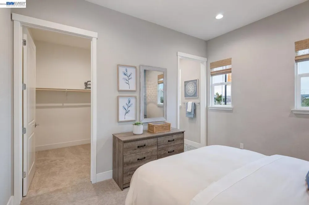 1276 Parkcrest Circle Manteca, CA 95336