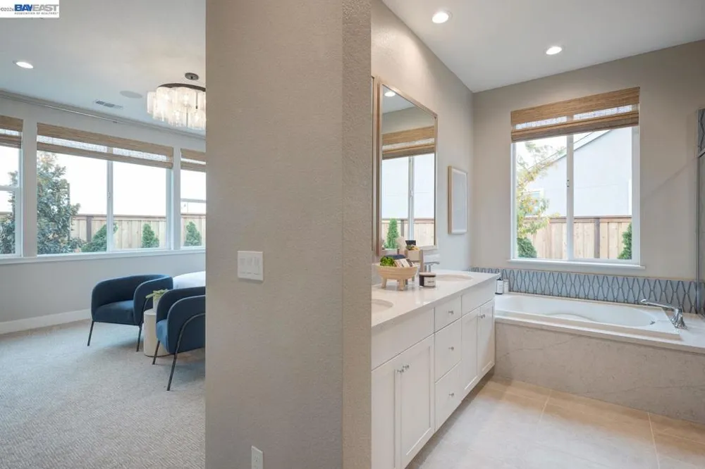 1276 Parkcrest Circle Manteca, CA 95336