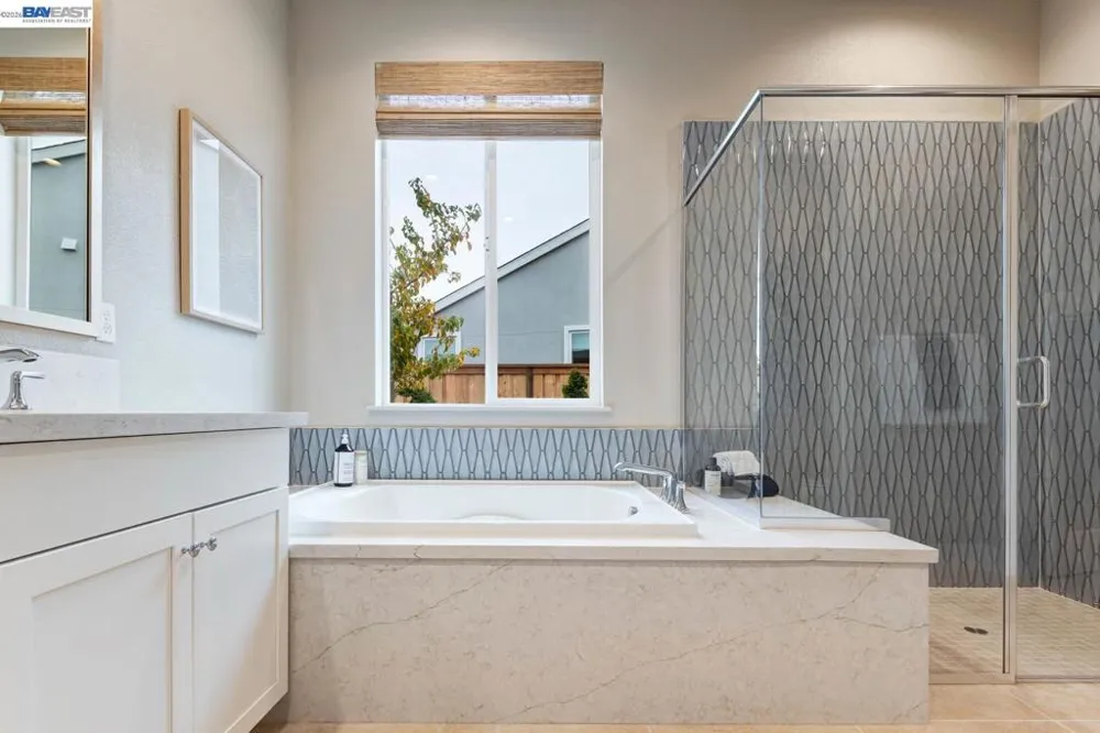 1276 Parkcrest Circle Manteca, CA 95336