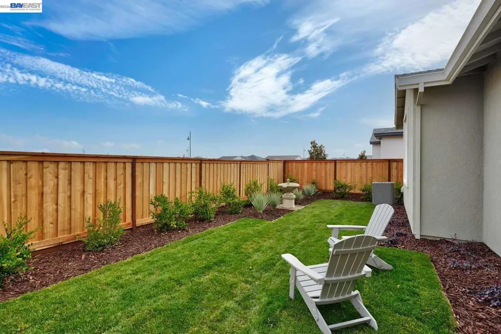 1288 Parkcrest Circle Manteca, CA 95336