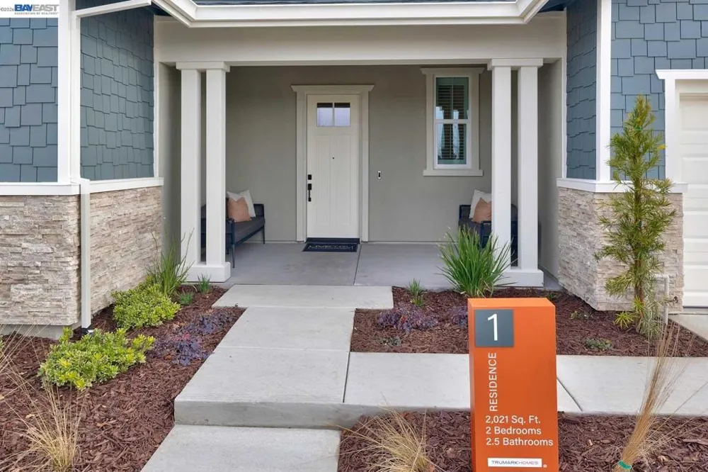 1288 Parkcrest Circle Manteca, CA 95336