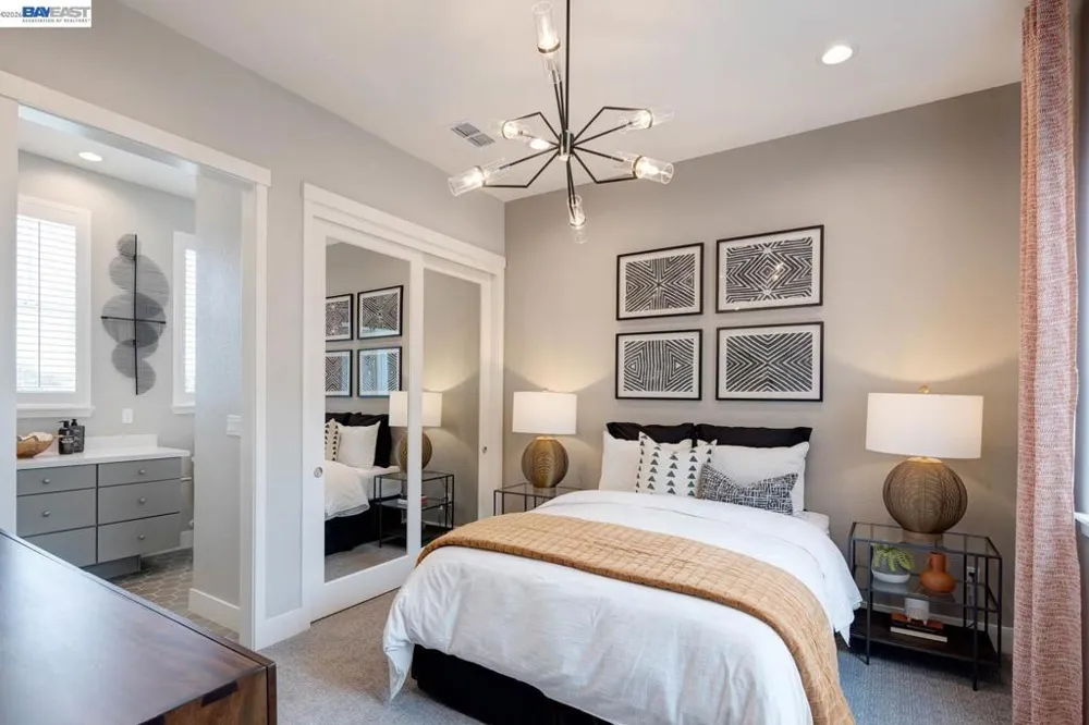 1288 Parkcrest Circle Manteca, CA 95336