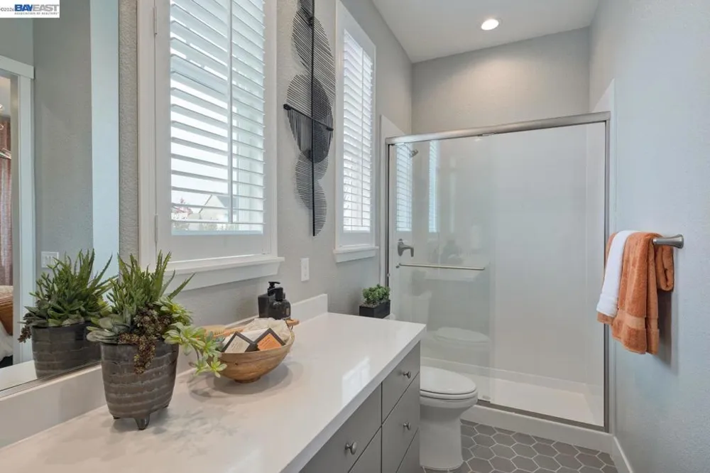 1288 Parkcrest Circle Manteca, CA 95336