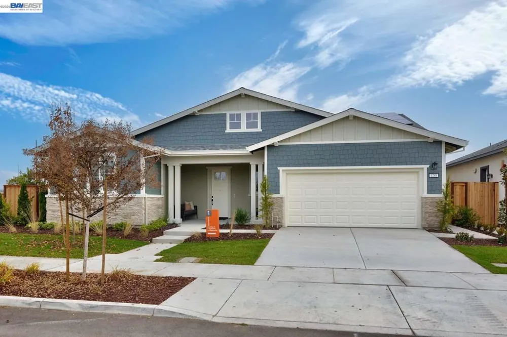 1288 Parkcrest Circle Manteca, CA 95336