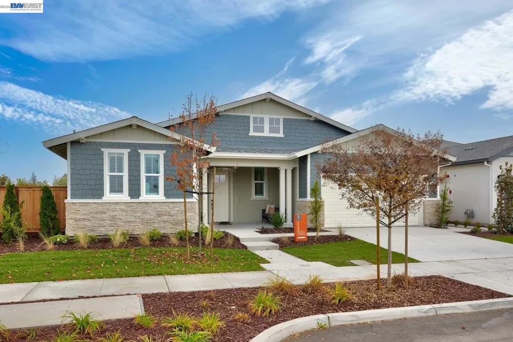 1288 Parkcrest Circle Manteca, CA 95336