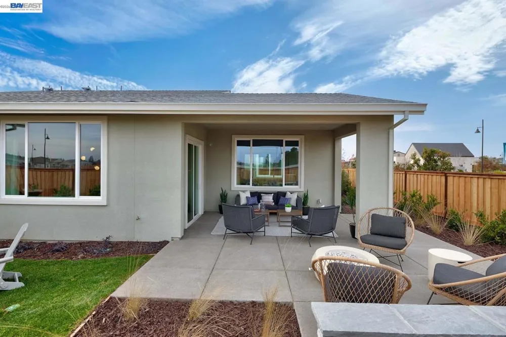 1288 Parkcrest Circle Manteca, CA 95336