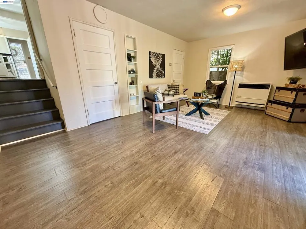 272 Lorraine Blvd San Leandro, CA 94577