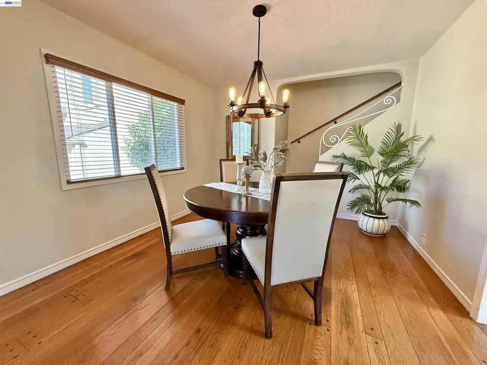 272 Lorraine Blvd San Leandro, CA 94577