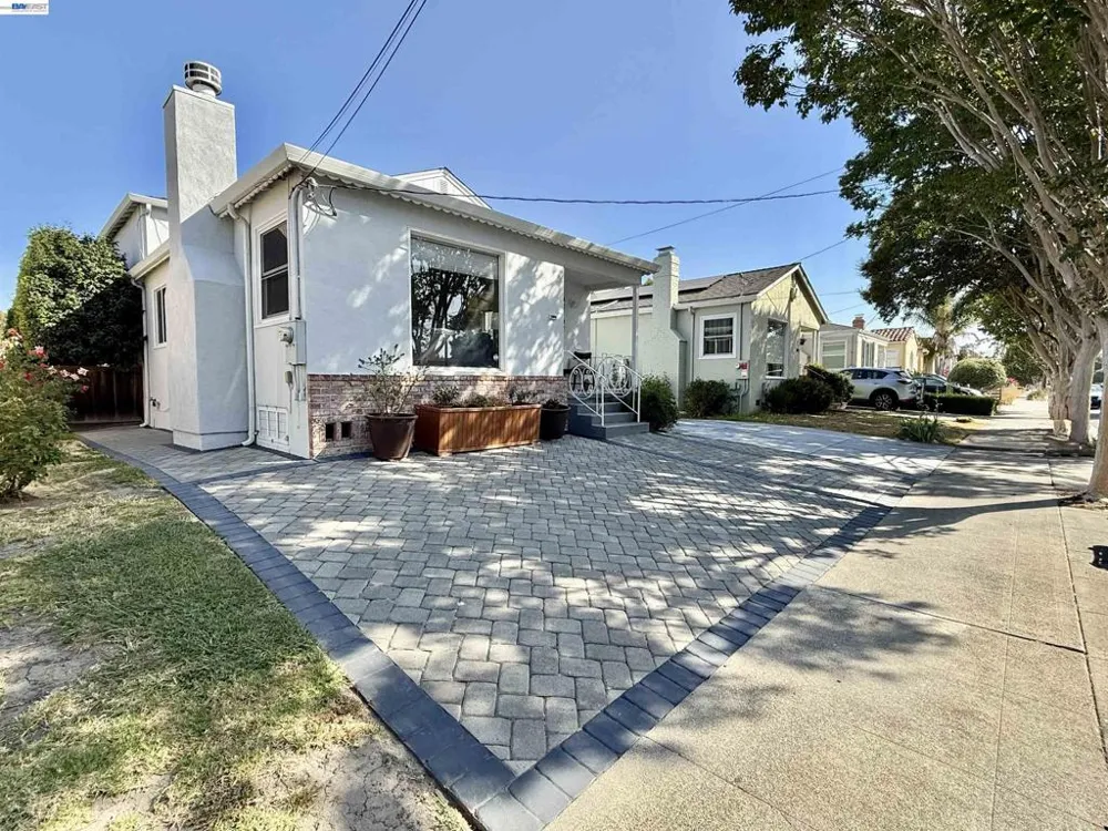 272 Lorraine Blvd San Leandro, CA 94577
