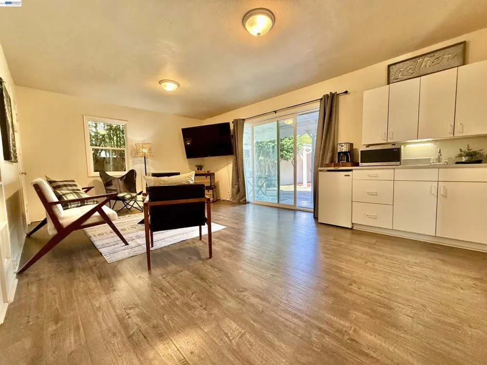 272 Lorraine Blvd San Leandro, CA 94577